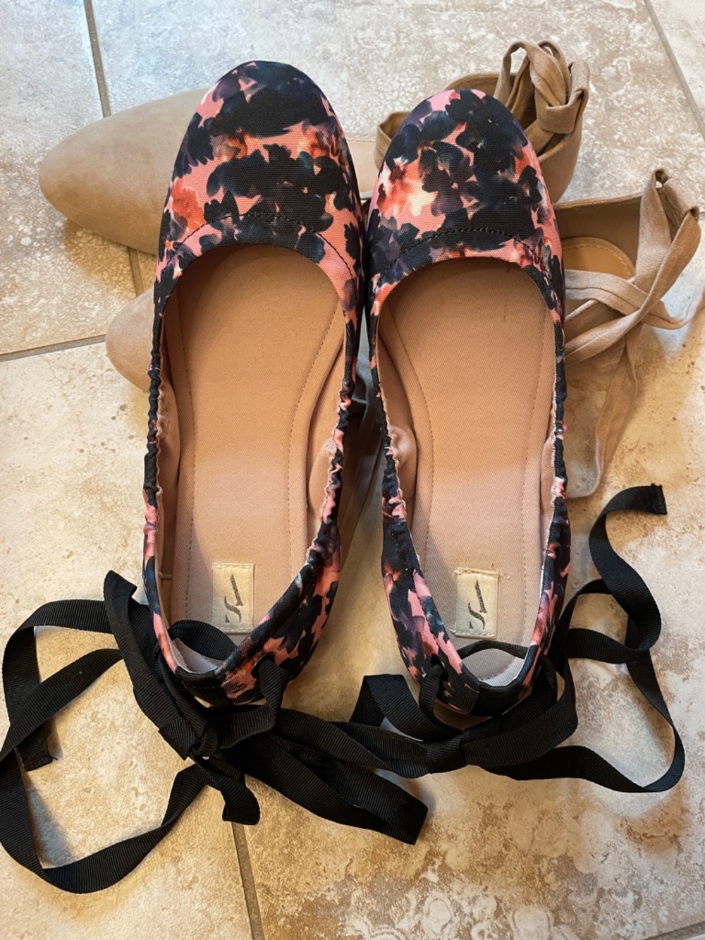 Simply Vera Vera Wang Pink and Black Floral Tie-Ankle Ballet Flats & Tan Flats
